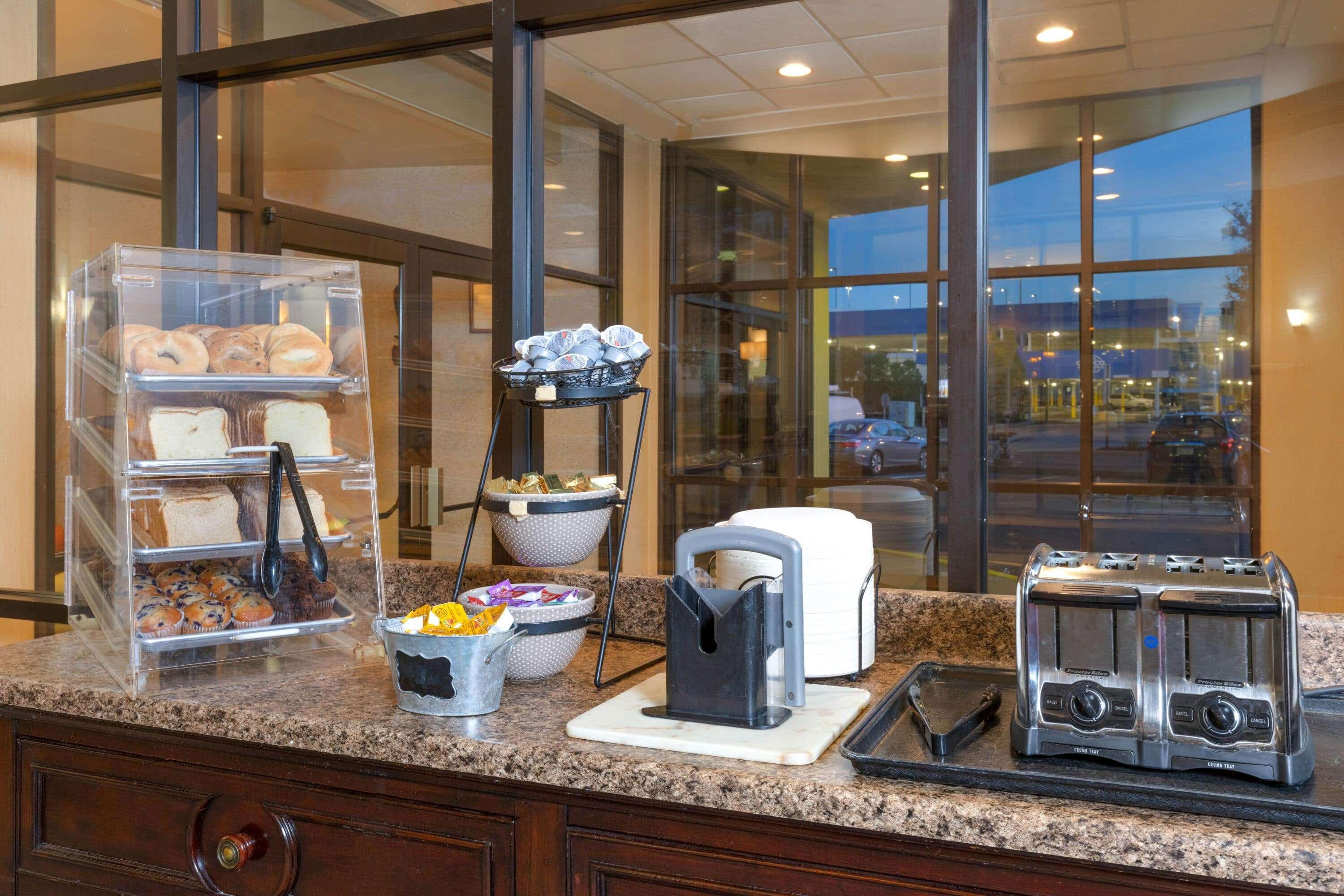 La Quinta By Wyndham Secaucus Meadowlands Ξενοδοχείο Εξωτερικό φωτογραφία