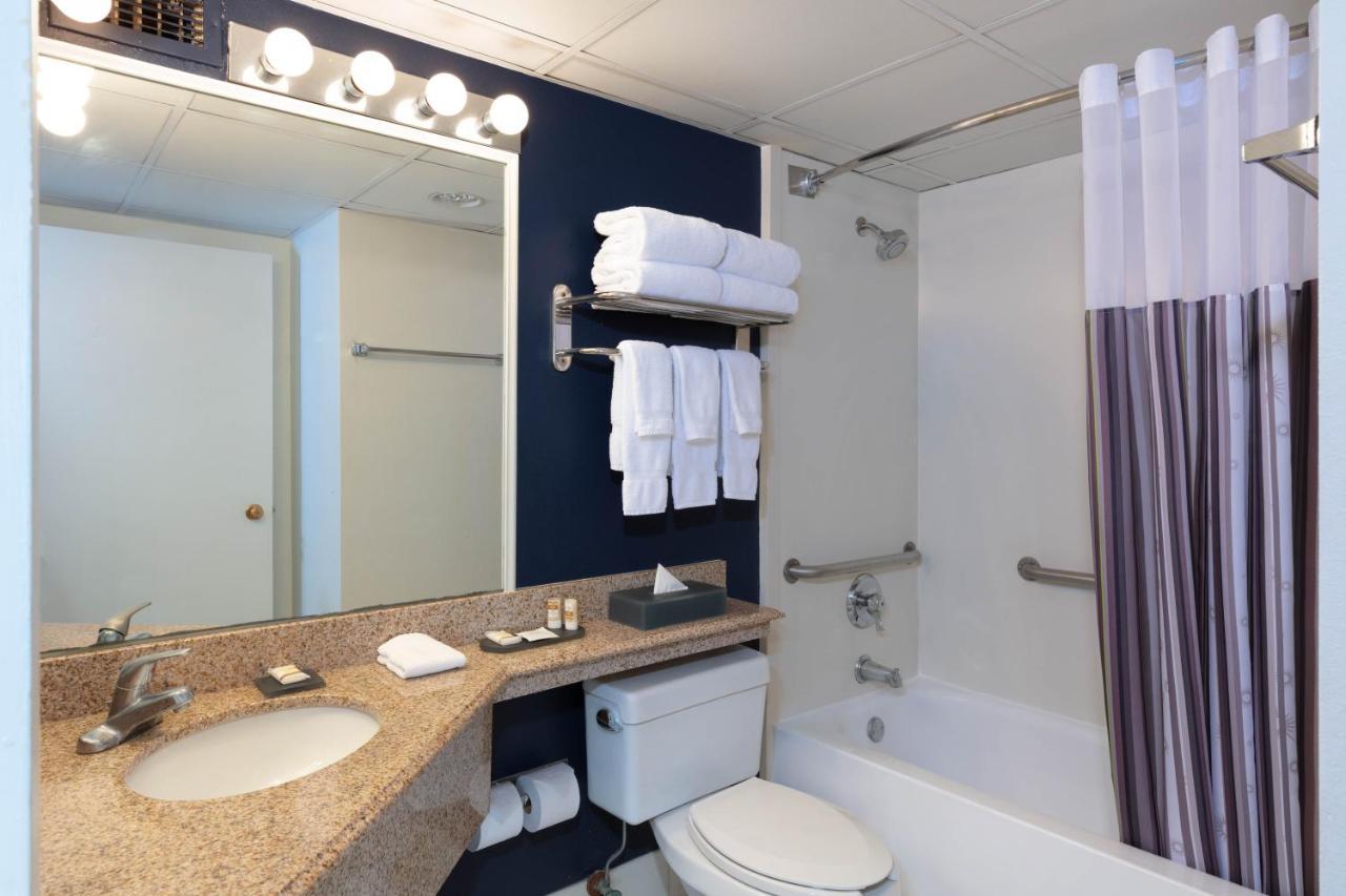 La Quinta By Wyndham Secaucus Meadowlands Ξενοδοχείο Εξωτερικό φωτογραφία